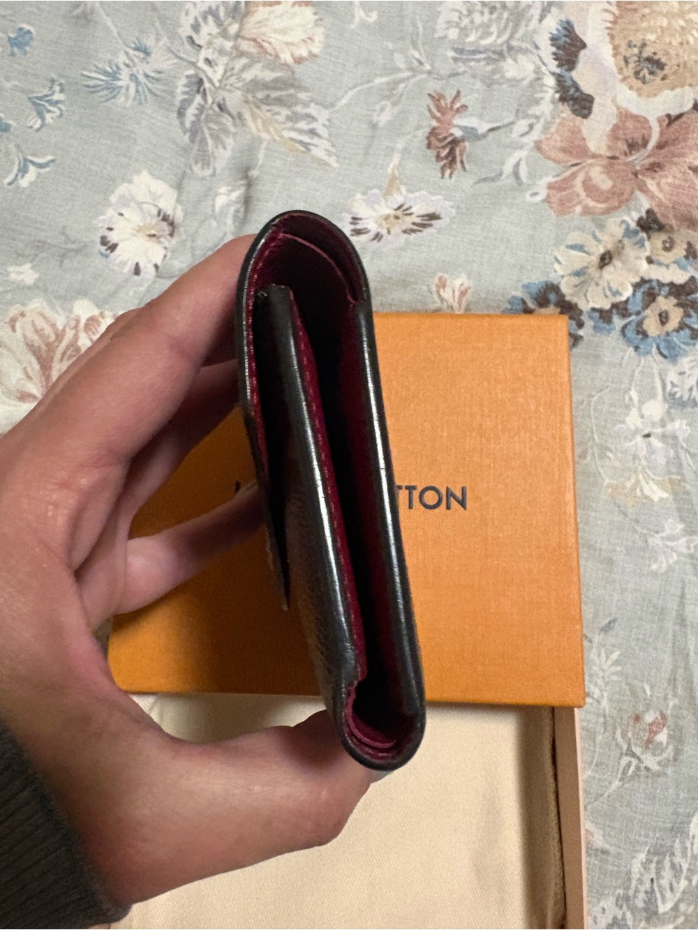 Authentic Louis Vuitton Monogram Victorine Envelope Wallet - Picture 2 of 7